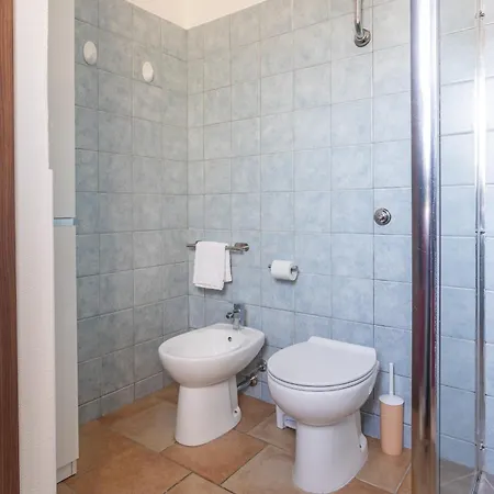 Costa Ovest 2 *